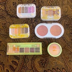Pacifica and pixie makeup bundle